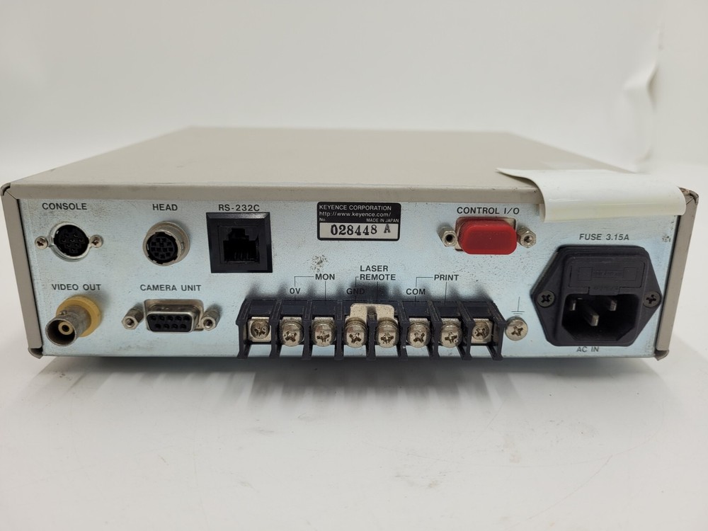 KEYENCE LT-8106 LASER FOCUS DISPLACEMENT METER