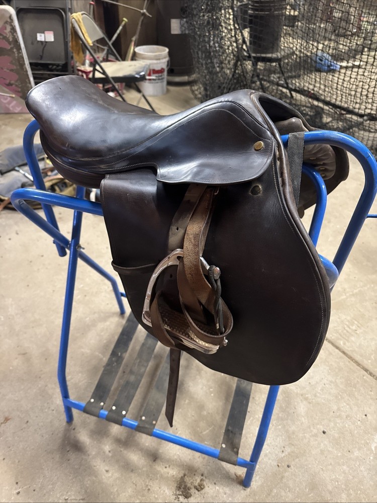 Fair View Farm English Saddle