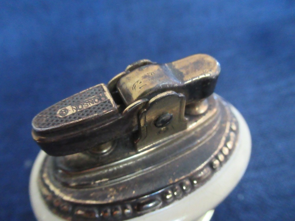 Vintage Ronson "Leona" Table & Desk Lighter