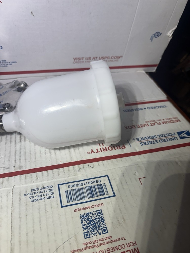Devilbiss FlG Spray Gun