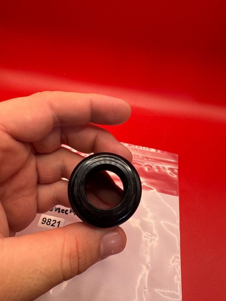 Custom Products Dye Threaded Feedneck