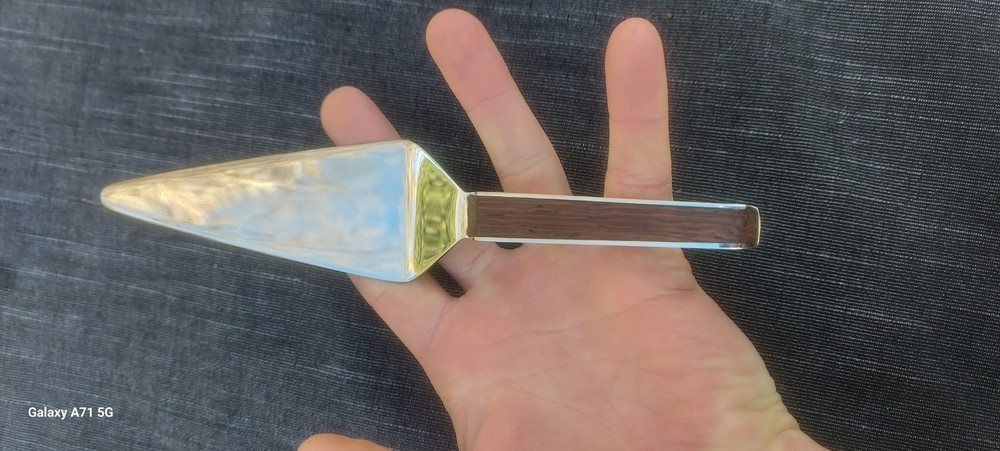 HENCKELS Cake Knife MADE IN GERMANY read Description