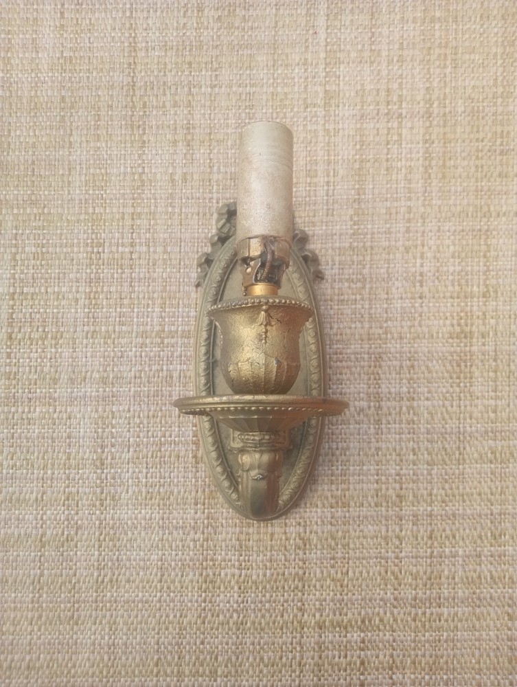 Single ANTIQUE Wall Sconce Architectural Salvage Light Fixture