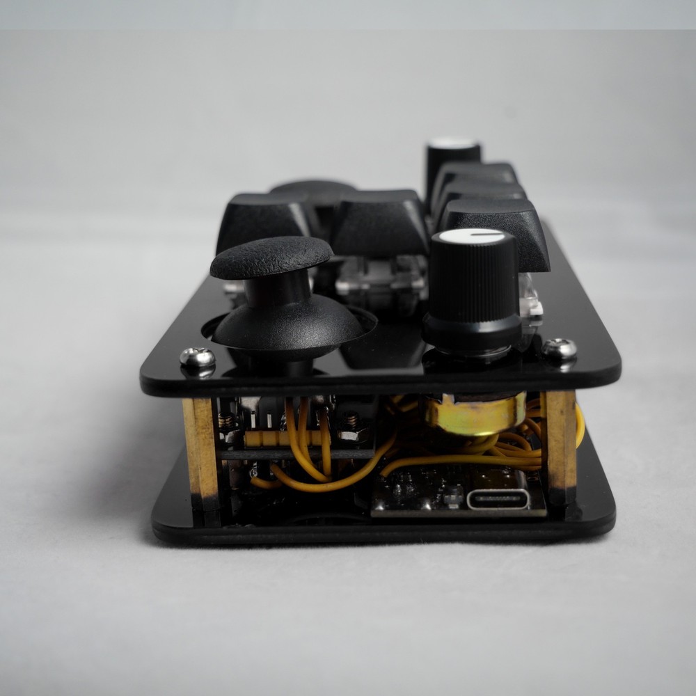 madMidi Acrylic Wireless Midi Controller