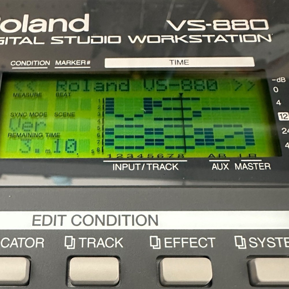 Roland V-Studio VS-880 Digital Studio Workstation w/ Box – Mint – Tested