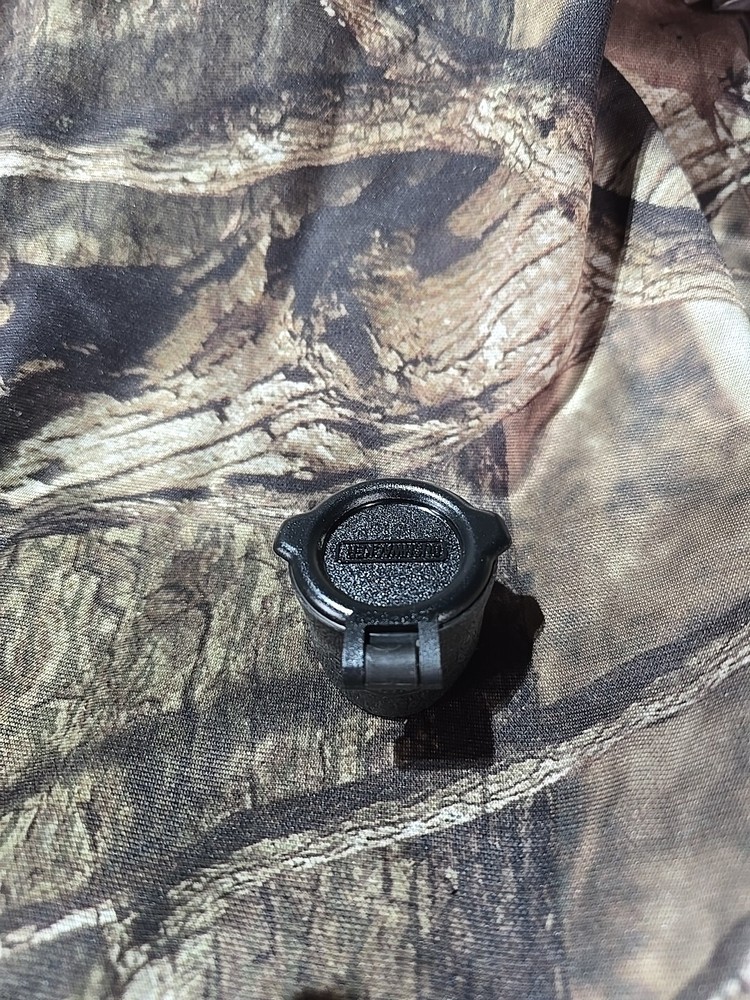 BUSHWACKER OPTICS COVER - SIZE 4 - SPRING OPEN OPERATION - NEW IN PACKAGE