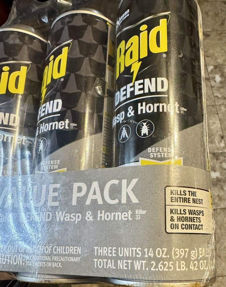 3 Raid Defend Wasp Hornet Yellow Jacket Spray Cans 14oz. Value Pack