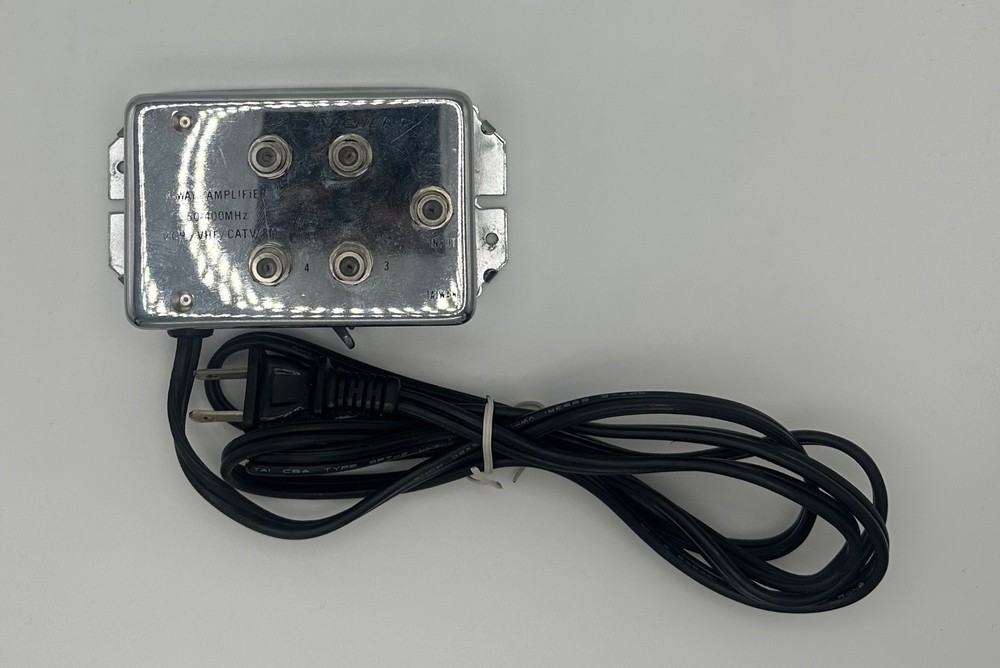 ARCHER 4-Way Distribution Amplifier 15-1119