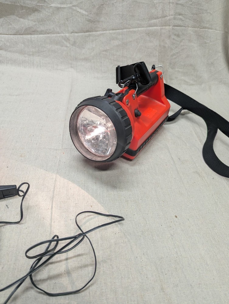 Streamlight LiteBox EMS Firefighter Flashlight With Charger