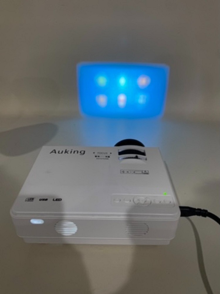 Auking Mini Portable Projector With Remote Works Great!