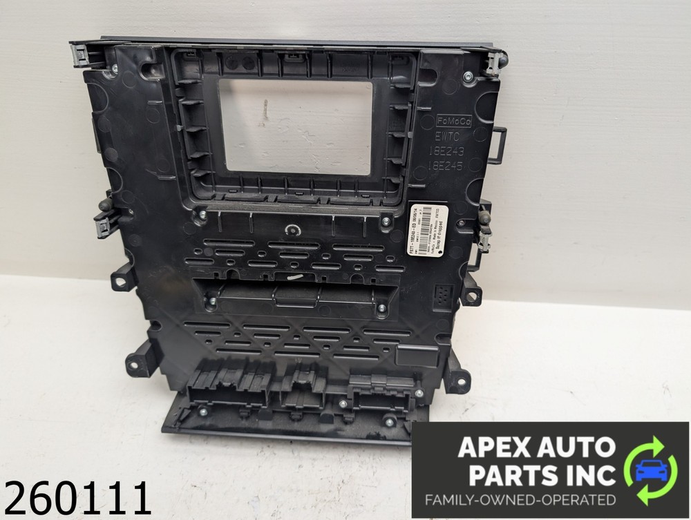 FORD FUSION 2013 A/V Equipment control panel