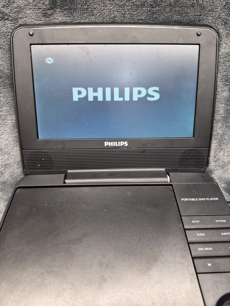Philips PET741W/17 Portable DVD Player White NOT WORKING