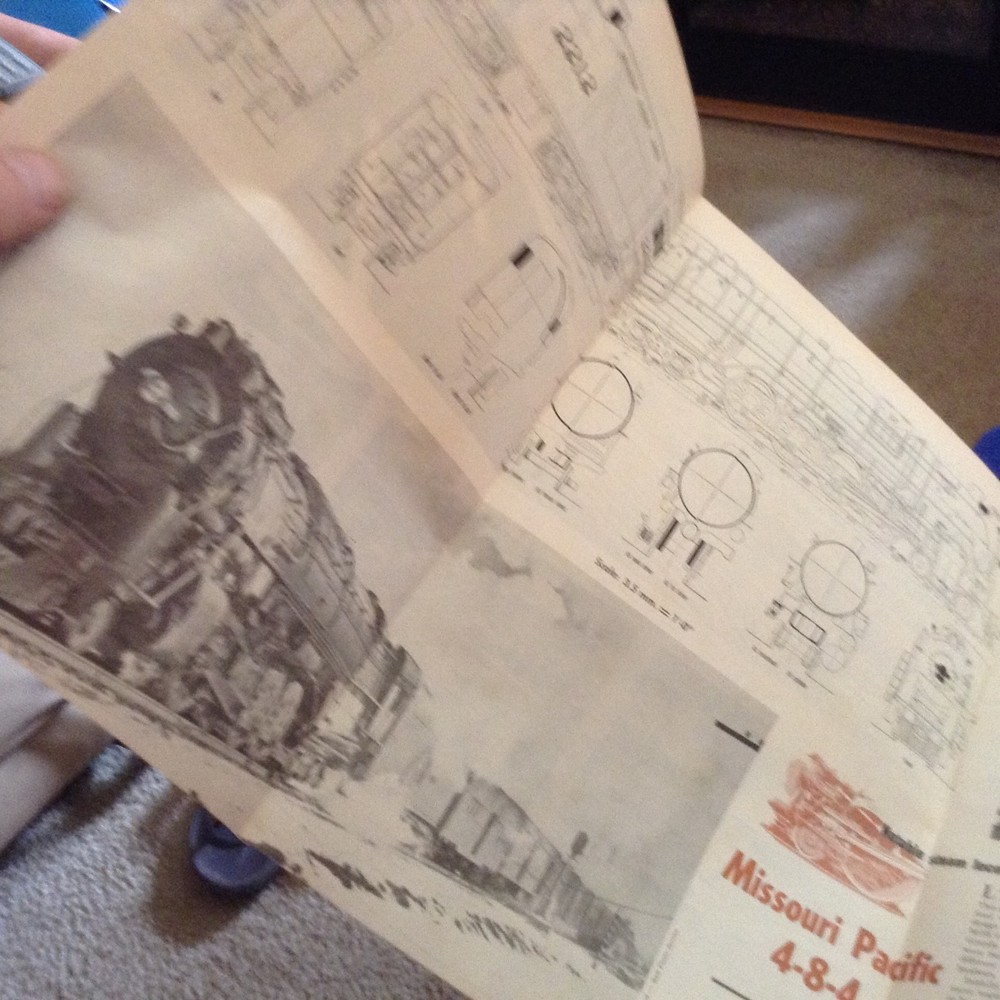 December 1960 Model Railroader Magazine