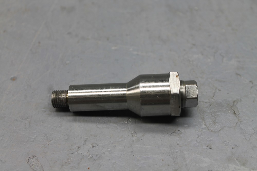2010 TRIUMPH THUNDERBIRD ENGINE MOTOR OIL PUMP