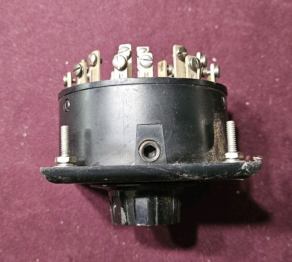 OMEGA PROCESS PANEL METER 10 POSITION ROTARY SWITCH 0SW3-10 NOS