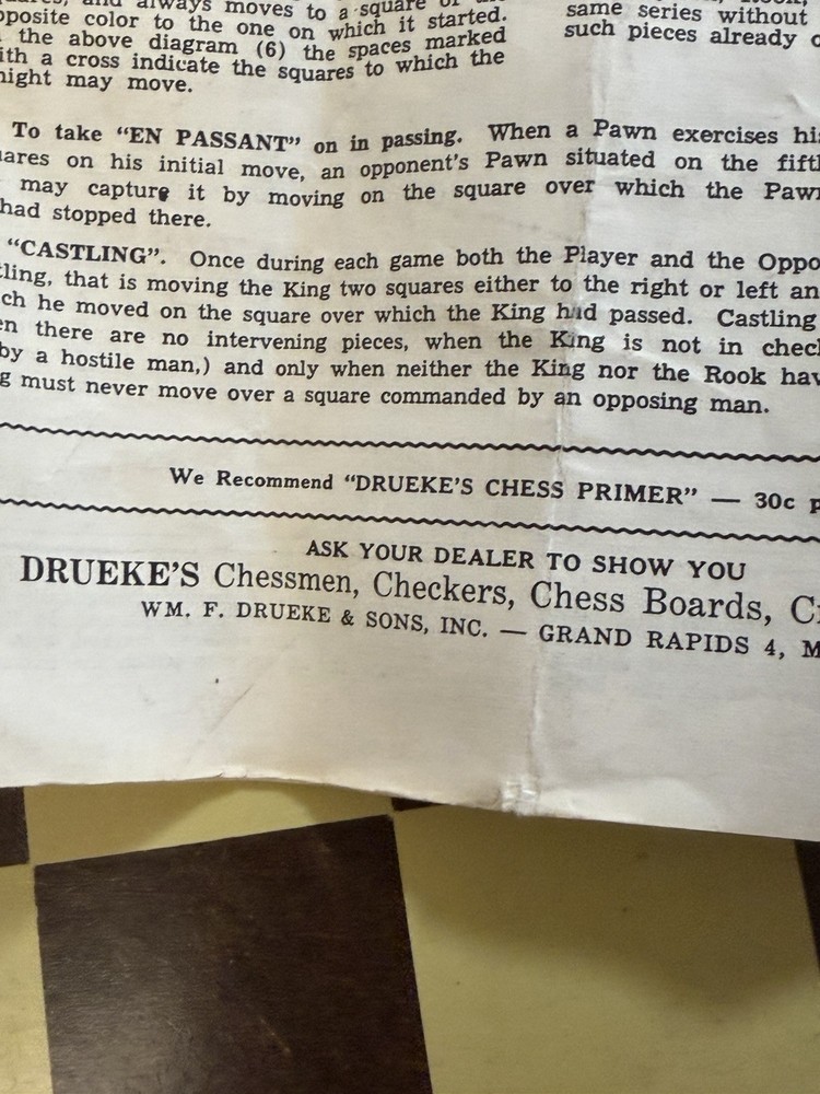 DRUEKE CHESS SET /W BOARD MODEL 133