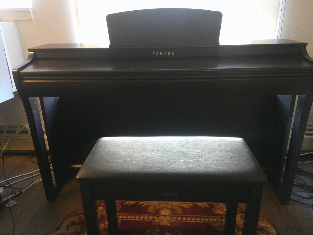 Yamaha Clavinova CLP-725