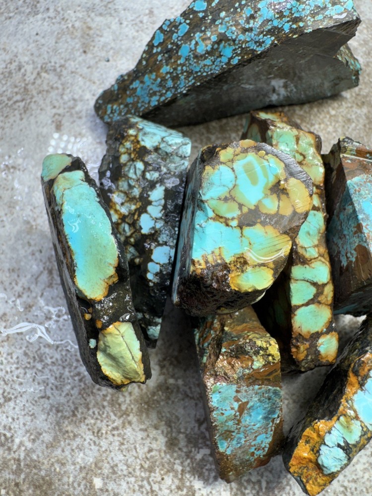 Natural Hubei turquoise mixed mine