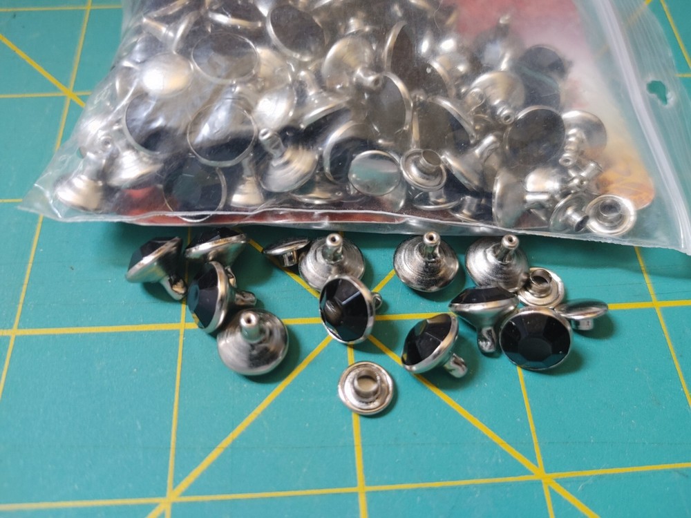 Tandy Leather Crystal Rivets: Black: 1399-14 (#2)
