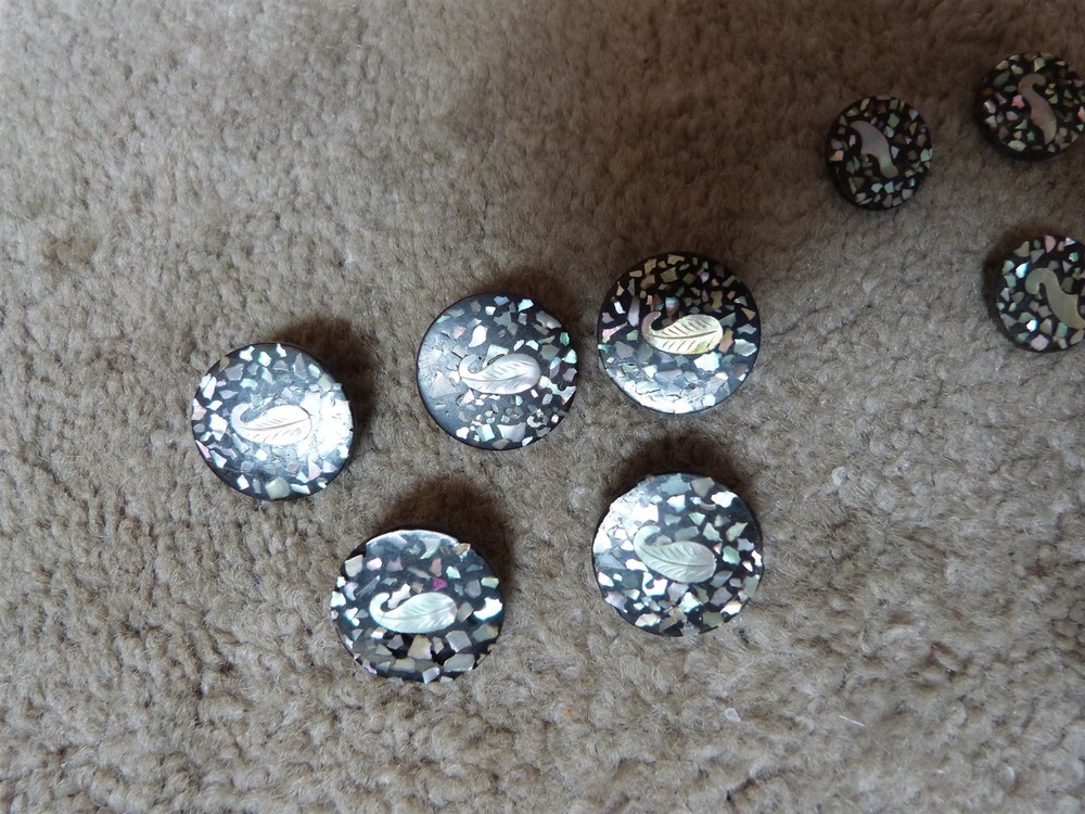 VTG matching composition abalone flake confetti leaf button lot diff sizes #101