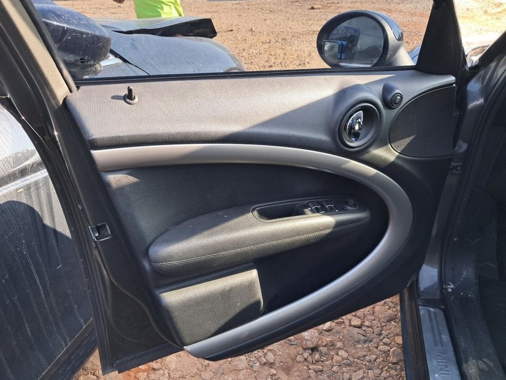 Fuse Box Engine Fits 12-16 COUNTRYMAN 4875386