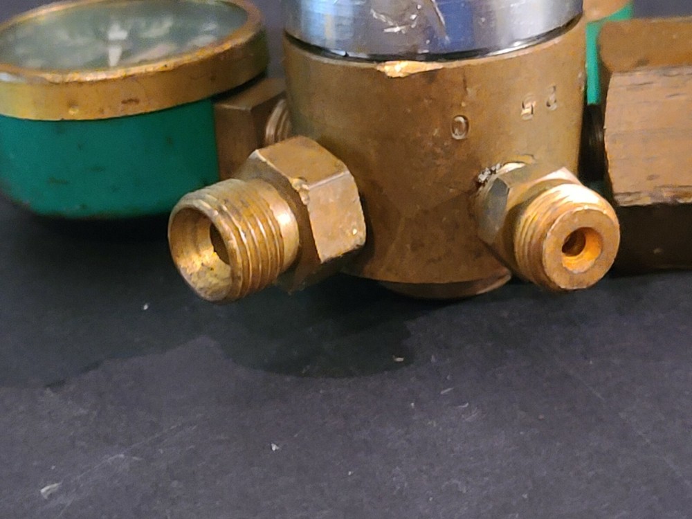 Vintage Goss Acetylene Regulator