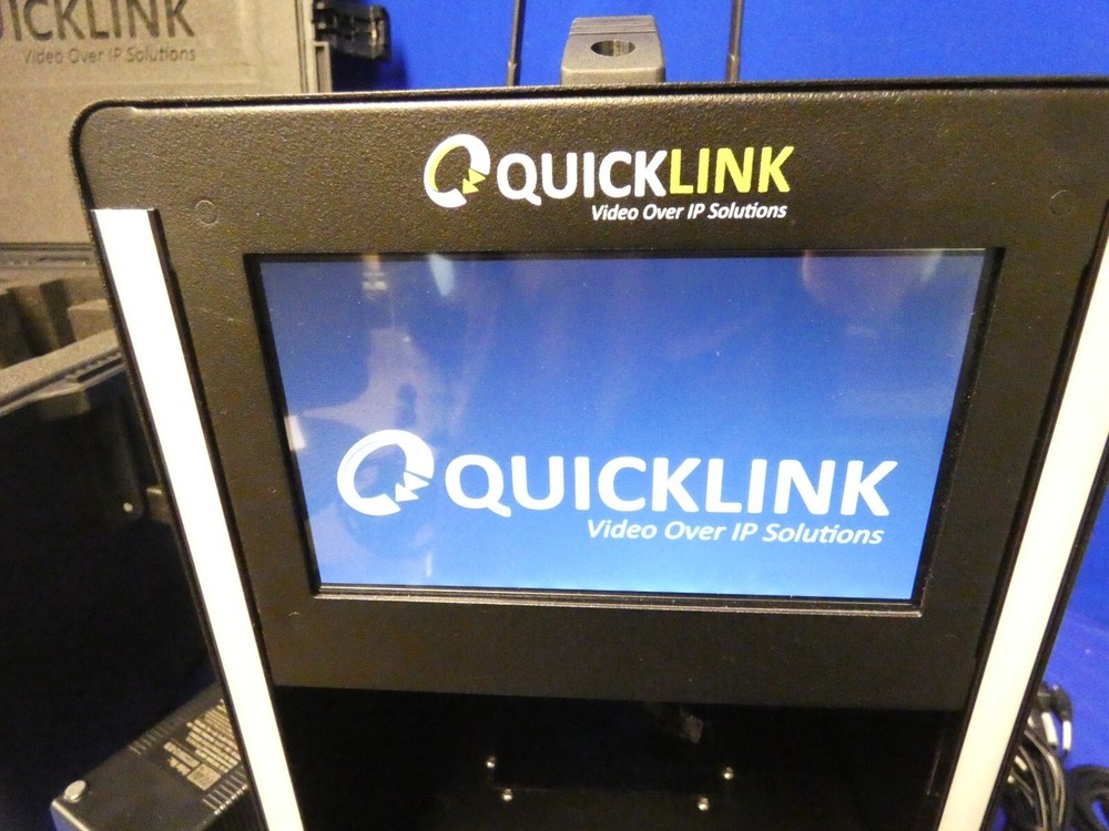 Quicklink ST500 Studio-In-A-Box & ST200 Encoder & Decoder, Case, Scarlett 2i2