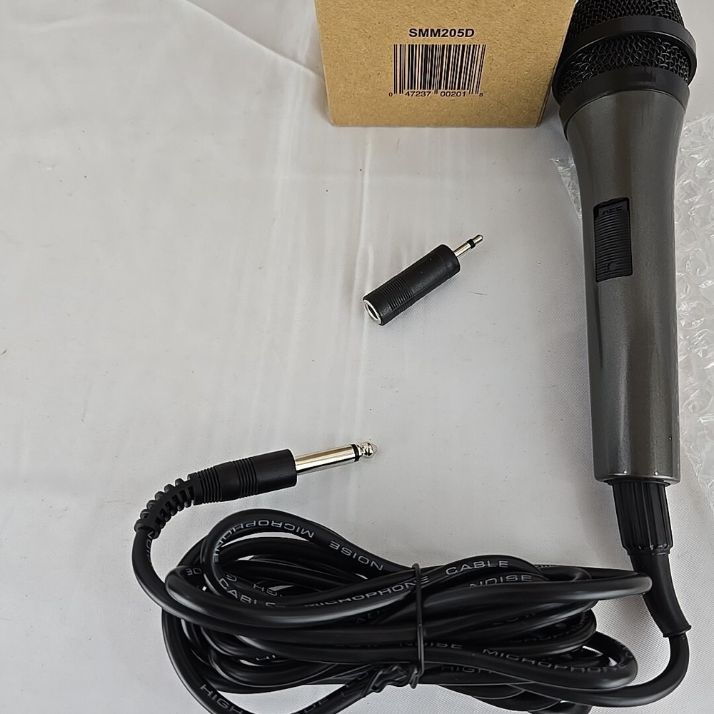 Singing Machine Wired Microphone for Karaoke SMM205D