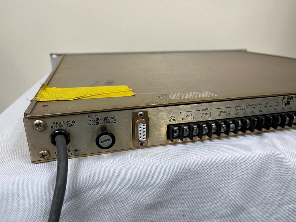 RTS Telex Model 4010 Central Electronics Series 4000 IFB System