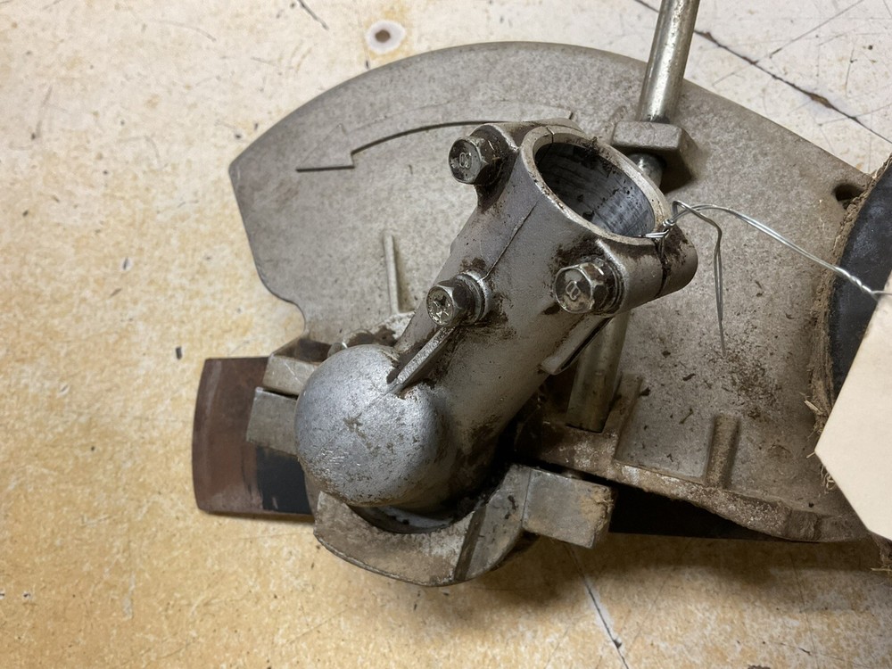 Honda HHE31C EDGER Attachment Head ONLY USED