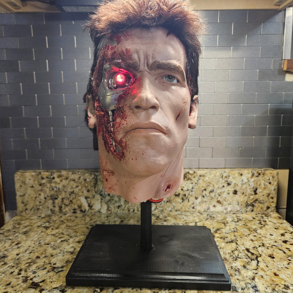 TERMINATOR ARNOLD SCHWARZENEGGER life size head bust horror