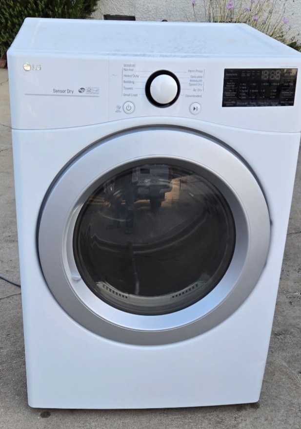 LG Front Load Smart White Washer / Dryer Set, excellent condition