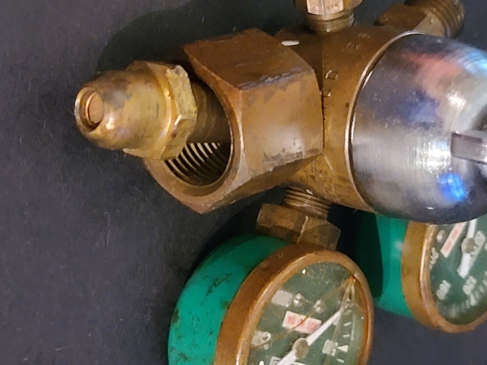 Vintage Goss Acetylene Regulator