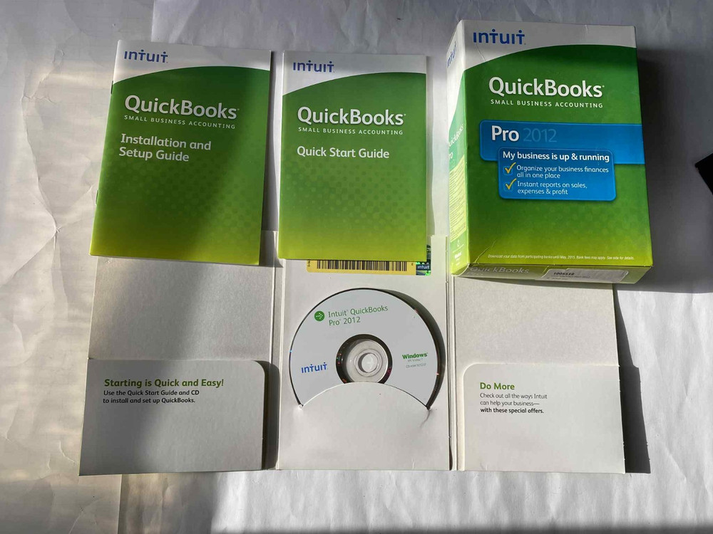 INTUIT QUICKBOOKS PRO 2012 FOR WINDOWS Start guide , CD , Installation guide use