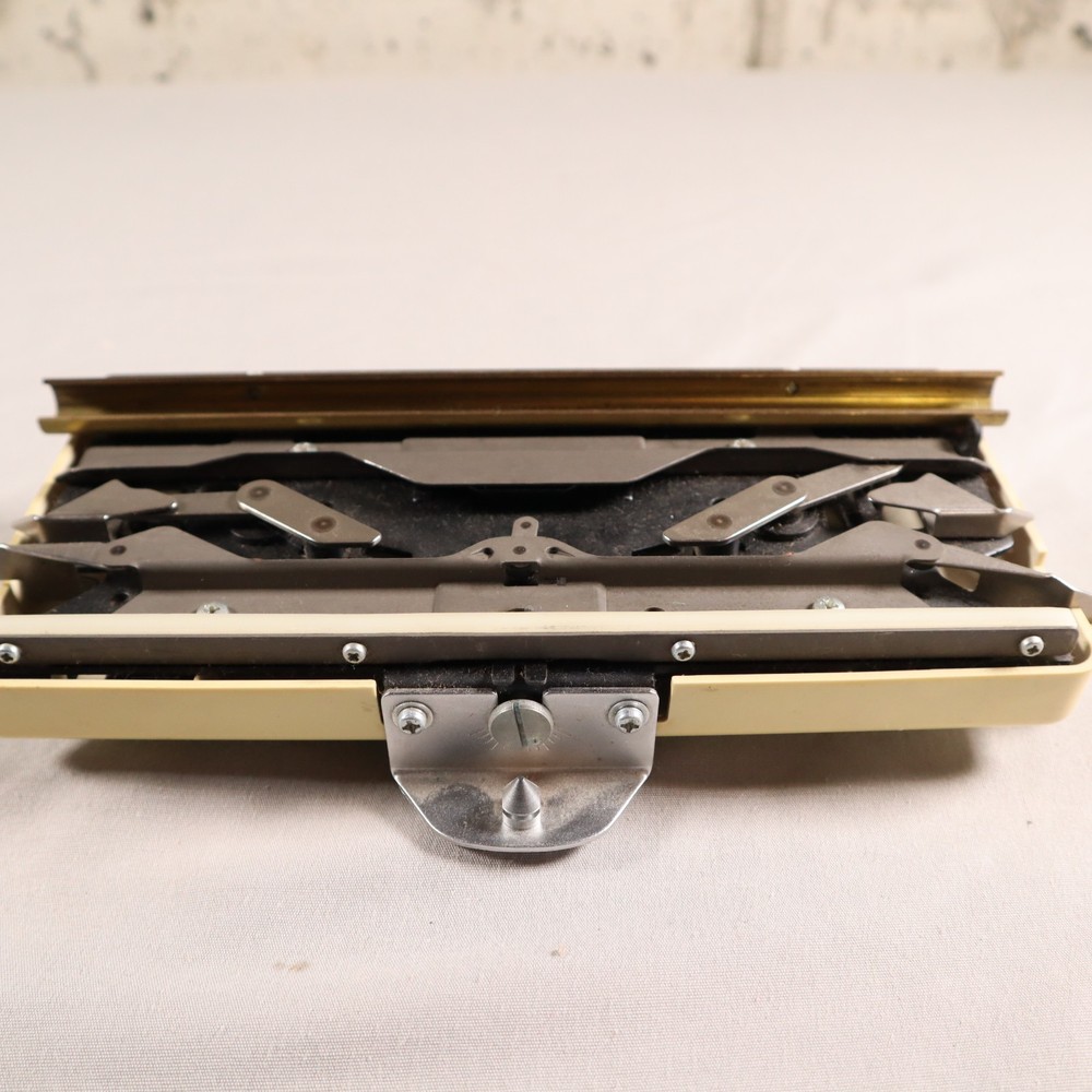 Knitmaster Knitting Machine Carriage Main SRP60