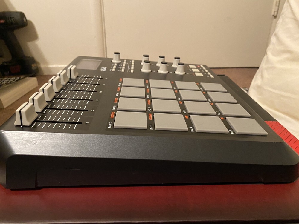 akai mpd 26