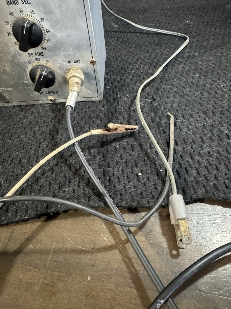 EICO Signal Generator Model 324