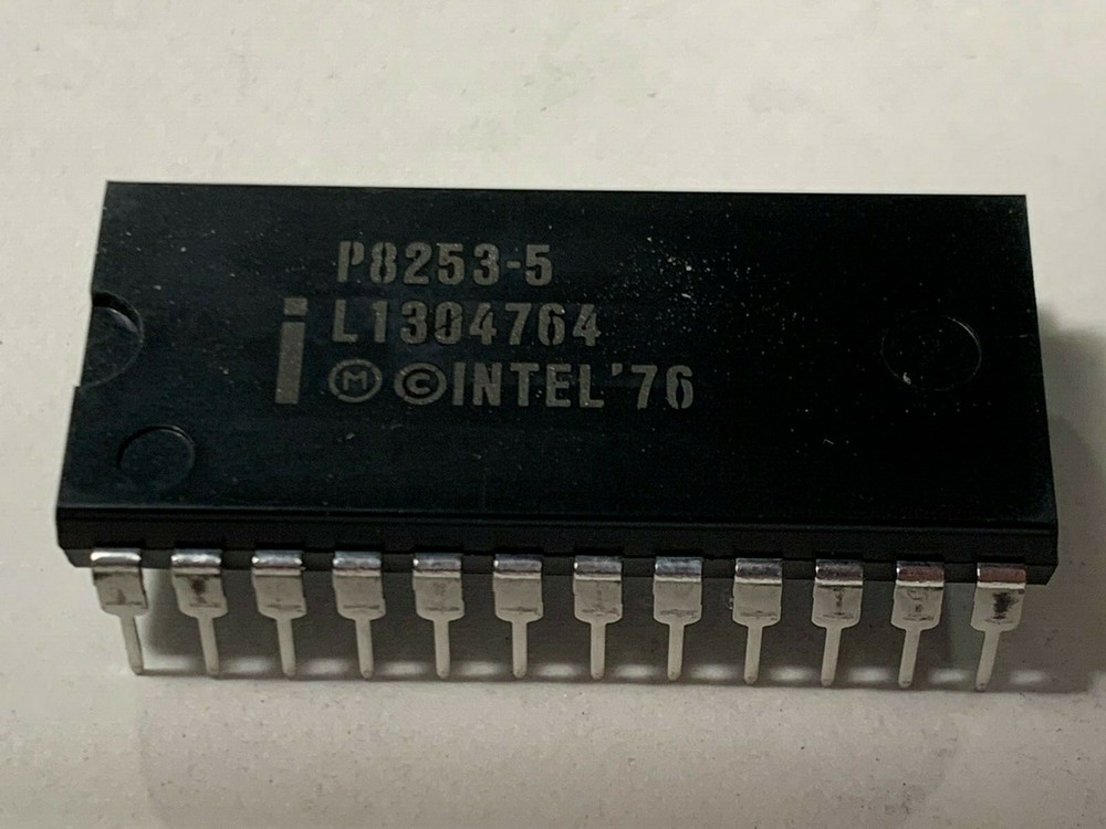 Intel IC- P8253-5- Programmable Interval Timer-DIP-24.