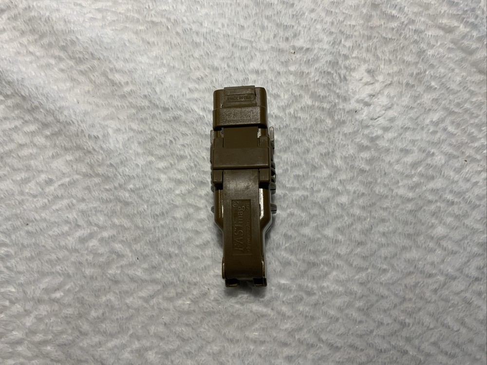 ITW FastMag Gen 4 Coyote Brown Molle Without TAB