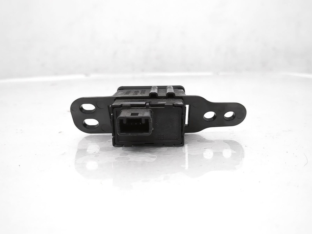 2013-2014 Lexus Gs350 Trunk Lid Release Switch - Dash Mtd 84840-30251