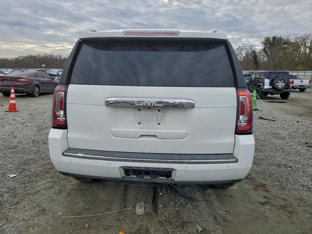 Fuse Box Engine Fits 15-20 ESCALADE 4938890