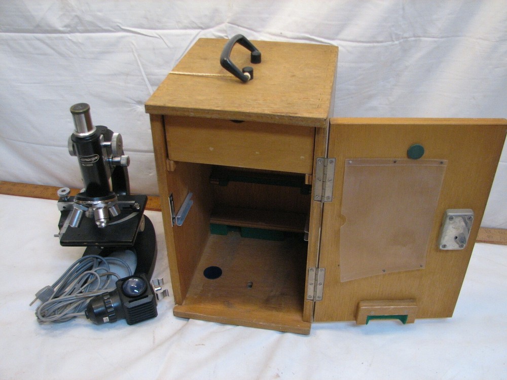 Vintage Lumiscope Optical Microscope/Case Oil 100X Objective Compound Stage Box