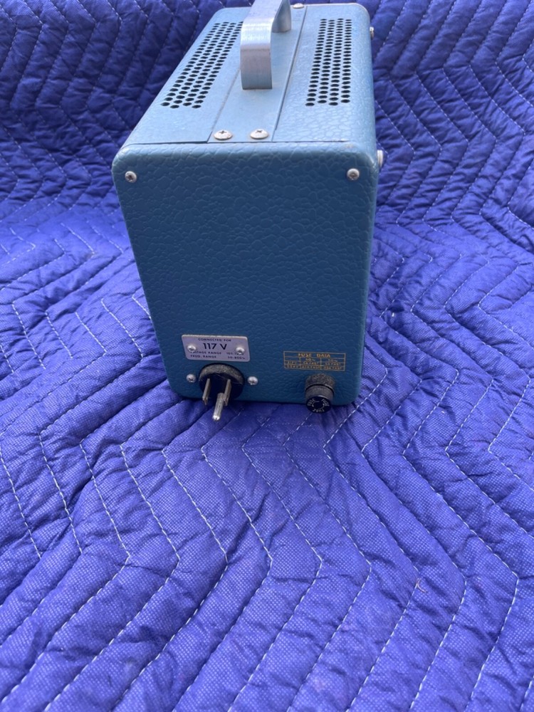 Pre-Owned Tektronix Type 109 Pulse Tektronix Pulse Generator Powers On