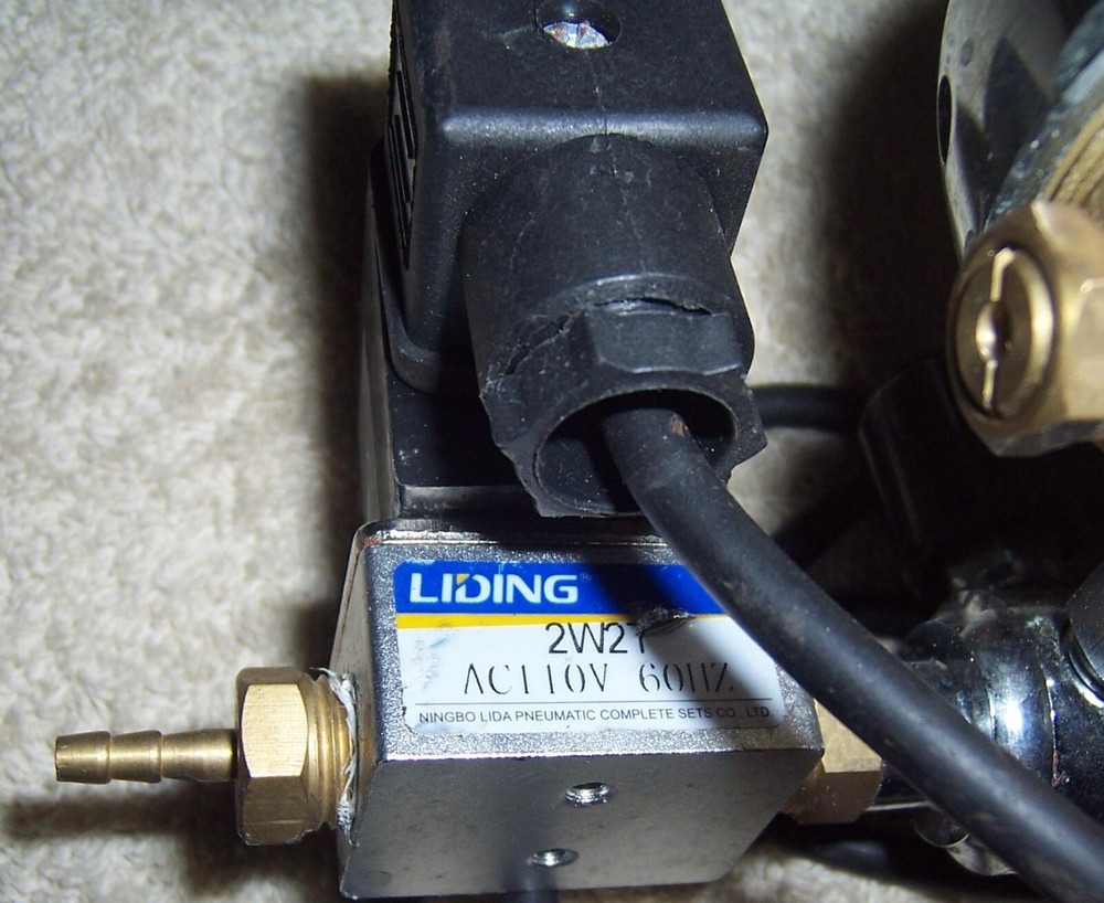 Hydrofarm (CO2) Carbon Dioxide System Regulator Liding 2W27