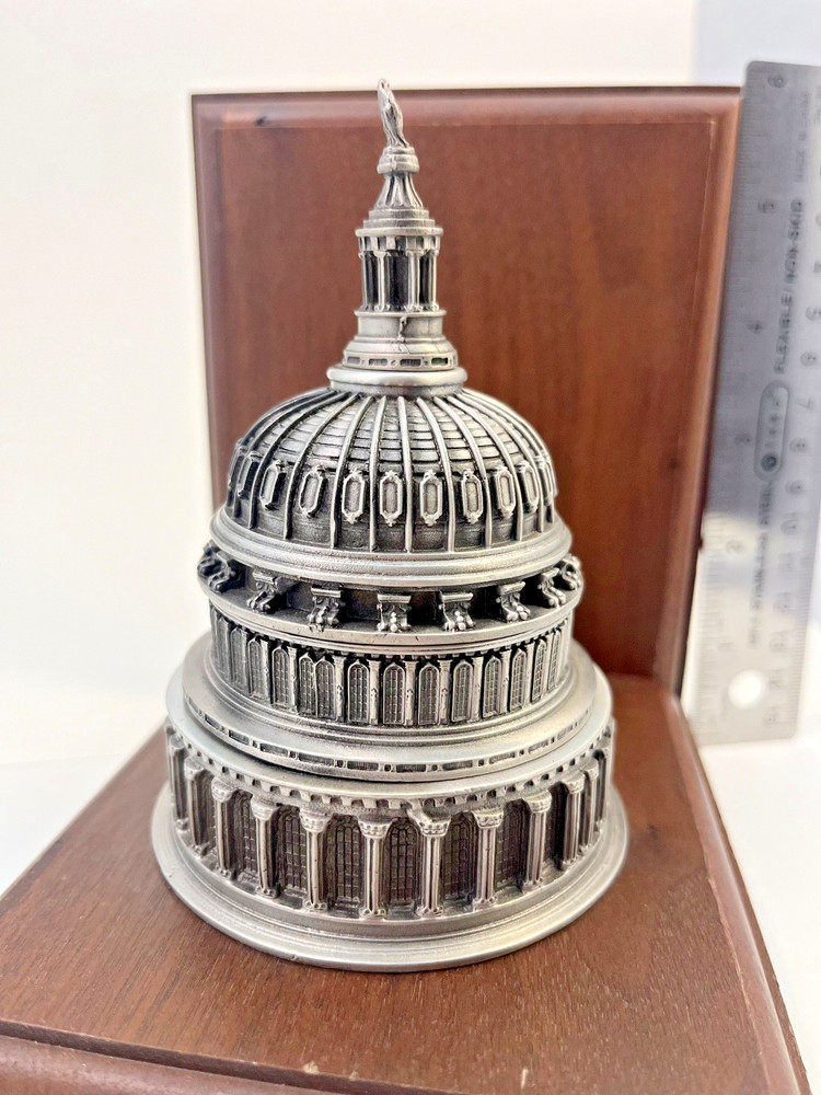 US Capitol Dome Commemorative Bookend