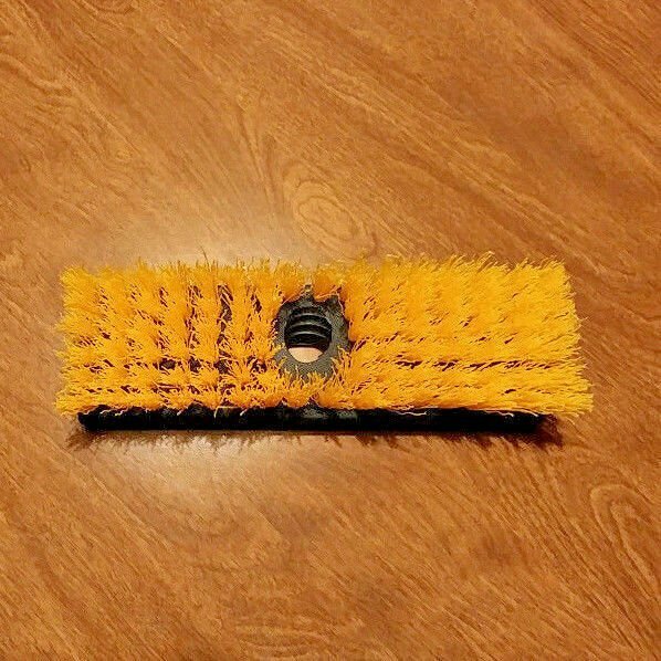 Rubbermaid G243 Scrub Brush (without handle)
