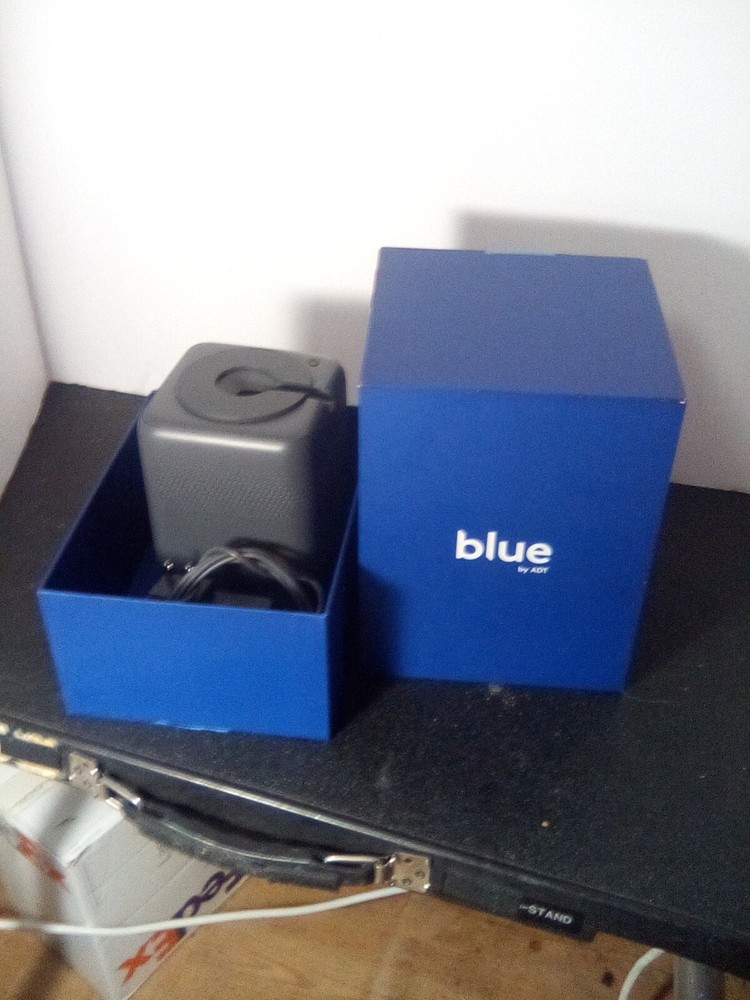 ADT BLUE SMART HOME HUB IN HOME SECURITY CONTROLLER