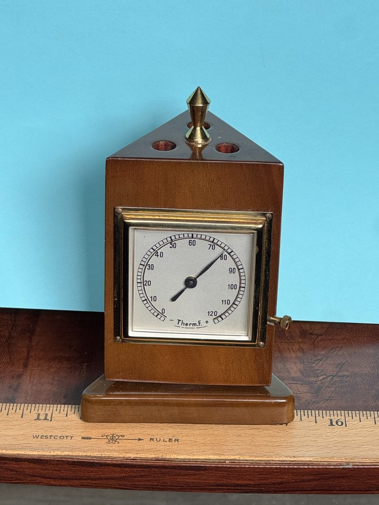 Rotating Desktop Weather Station