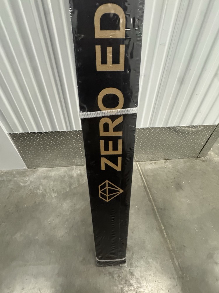 ZERO EDGE HD-90 3D HD PROJECTOR SCREEN