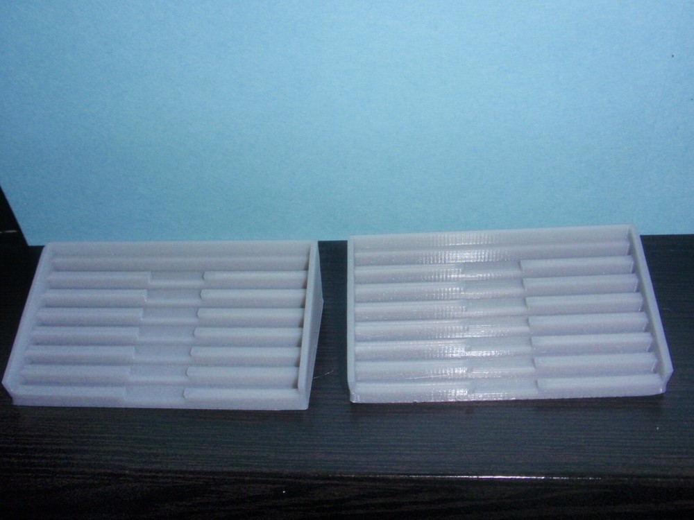 N Scale Bleachers 2 Pack - Style #2 (Deeper) - Gray